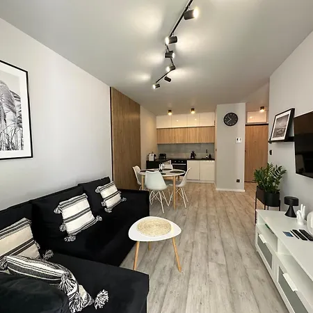 Neptun 5 1 9 1 0 2 1 3 0 Apartment *