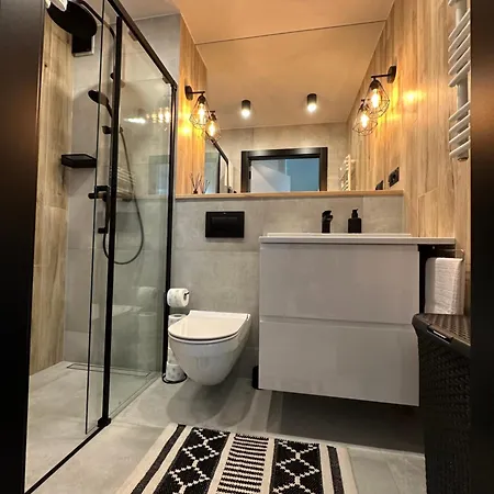 Apartment Neptun 5 1 9 1 0 2 1 3 0 *